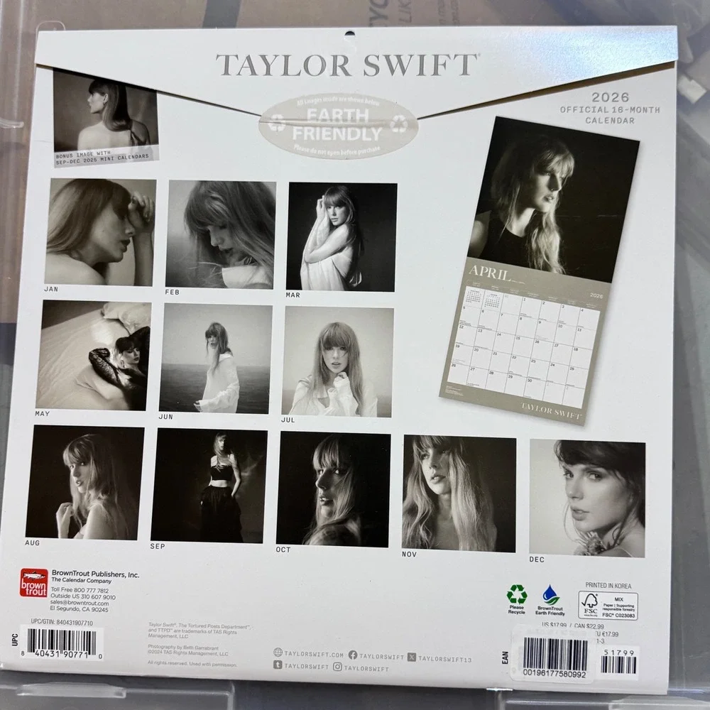 NWT‎ Taylor Swift Official 2026 16-Month Square Photo Calendar